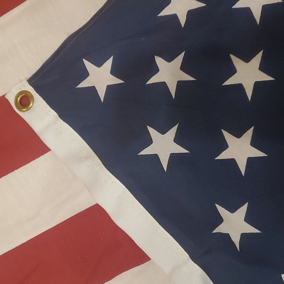 Large Cloth American Flag 3x5 Feet - Picture 3 of 4
